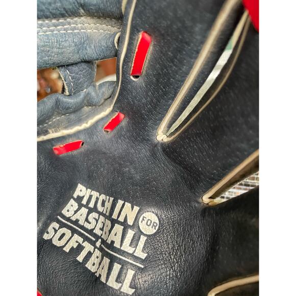 wilson pitch in for baseball glove A450 - Picture 4 of 14